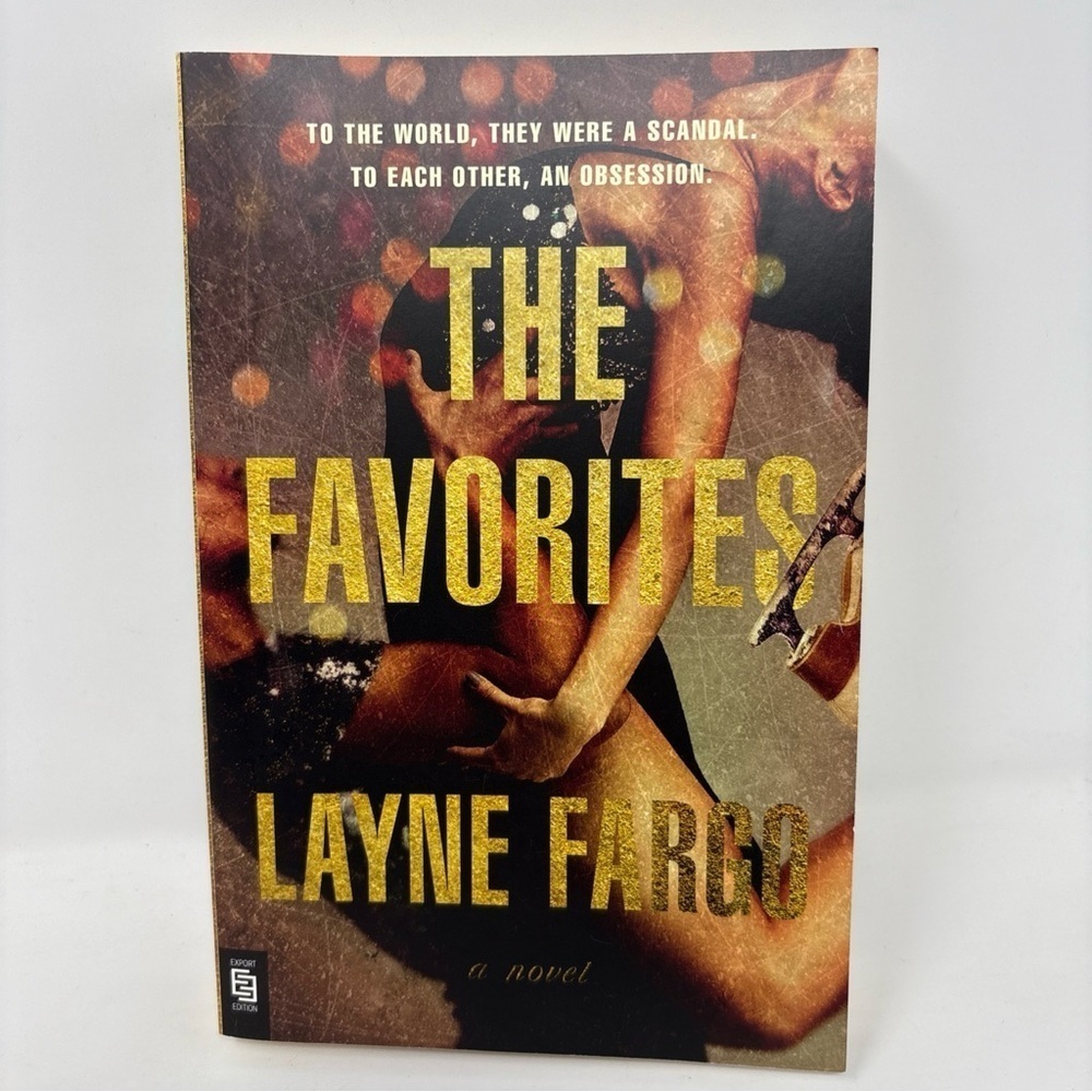 📚✨3 for 20$✨📚The Favorites by Layne Fargo Novel